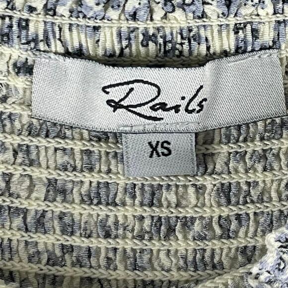 Rails Addison Mini Skirt White/Blue Floral SZ XS Elastic Smocked Waist - Picture 3 of 10